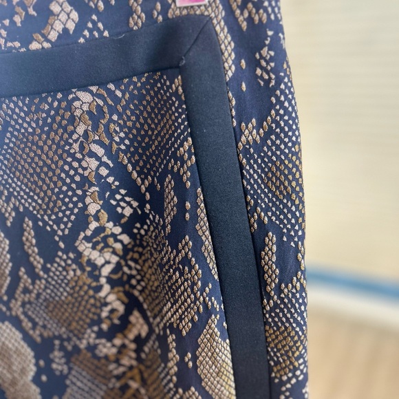 Diane Von Furstenberg Python Print Navy Khaki Pencil Skirt - Picture 6 of 6